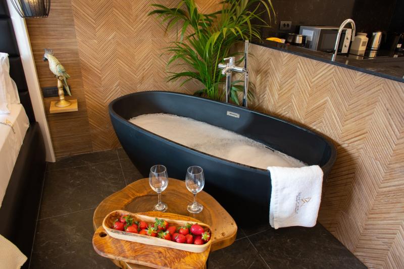 Romantic Studio SPA Bath